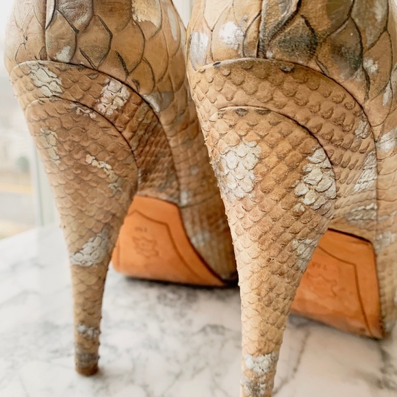 Joan & David High Heel Shoes - Picture 4 of 7